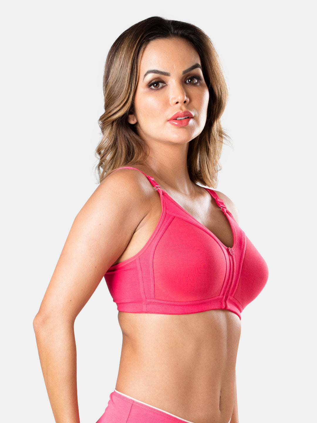 Cotton-Bra-No-Bounce-M-Frame-for-Women-Noodle-Coral-Right