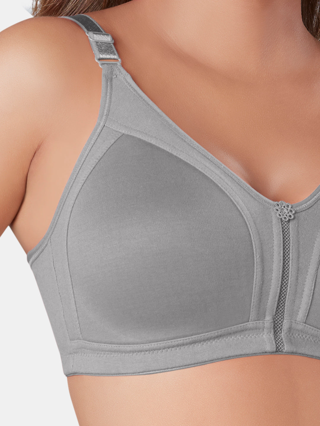 Cotton-Bra-No-Bounce-M-Frame-for-Women-Noodle-Grey-Close