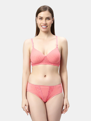peach / 38 / c