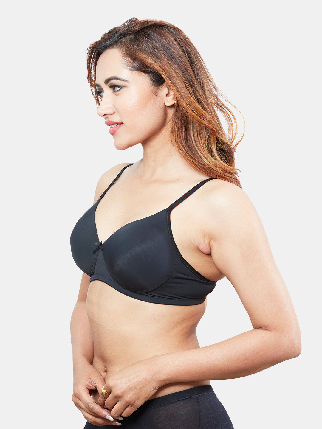 Lightly-Padded-Non-Wired-T-shirt-Bra-Moderate-Coverage–Yana-Black-Left