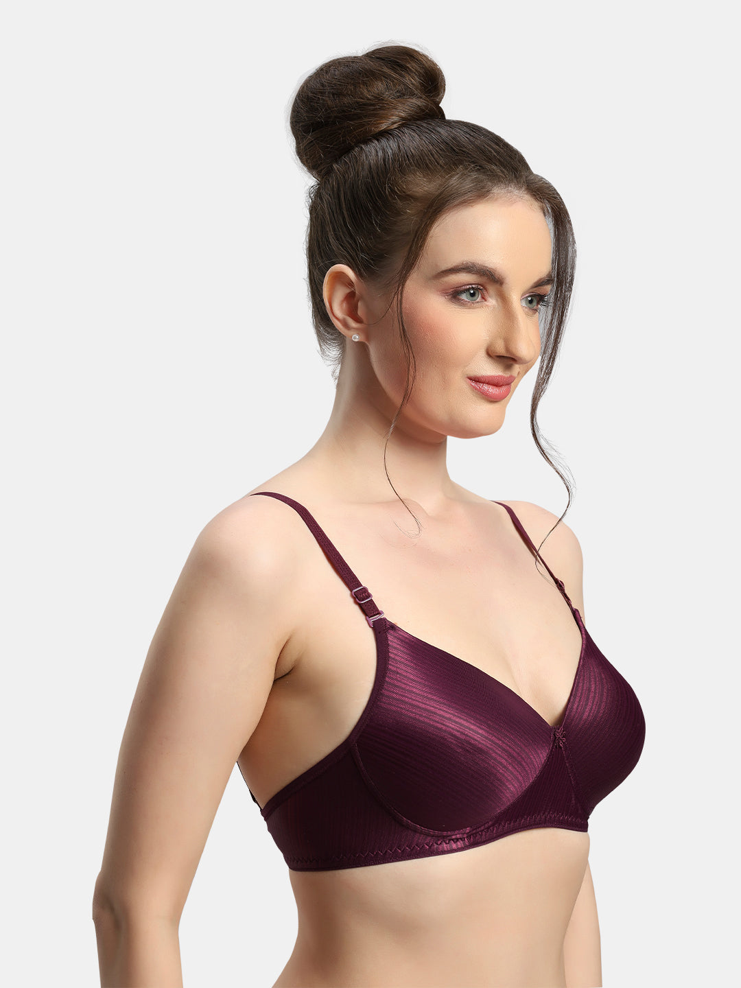 Lightly-Padded-T-Shirt-Bra-with-Convertible-Foram-Wine-Right