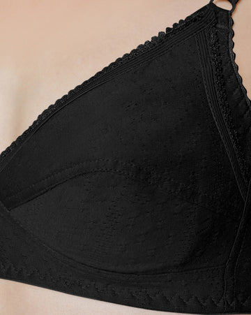 Non-Padded-Non-Wired-Maternity-Bra-Full-Coverage–M.care-Black-Close