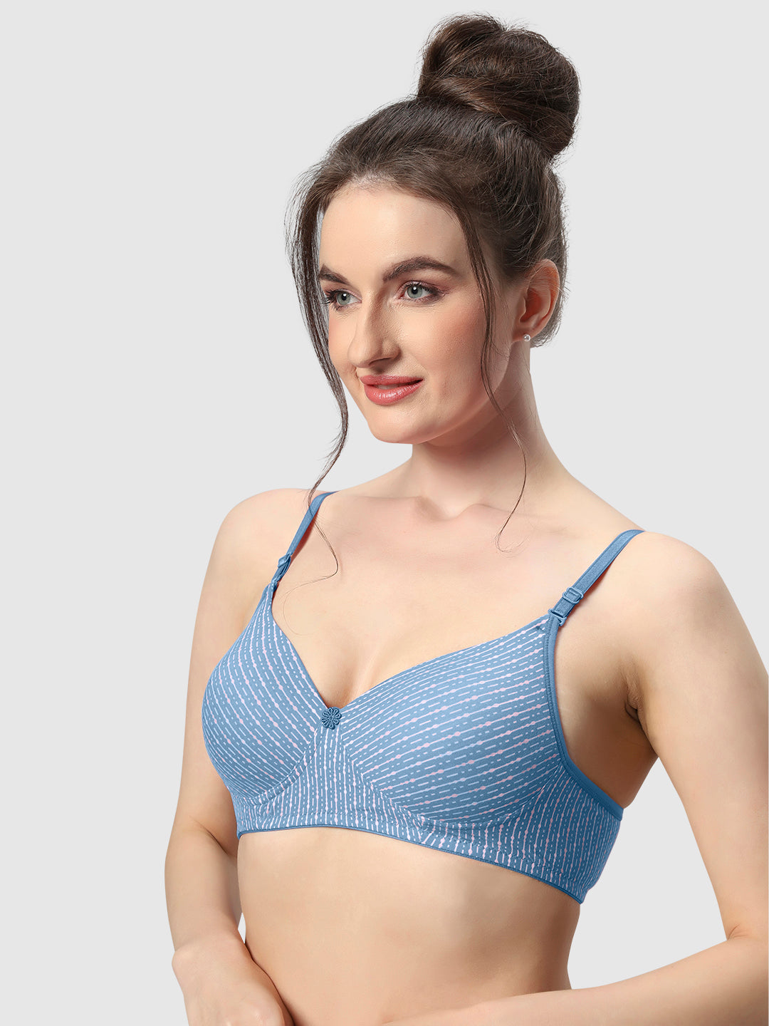 Seamless-T-Shirt-Bra-with-Lightly-Padded-Maggi-Sky-Front-Left