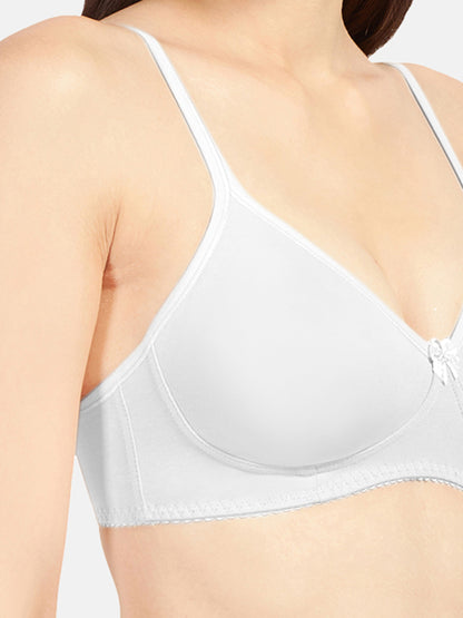 Wirefree-Non-Padded-Breathable-Cotton-Medium-Coverage-Everyday-Bra–Summer-White-Close