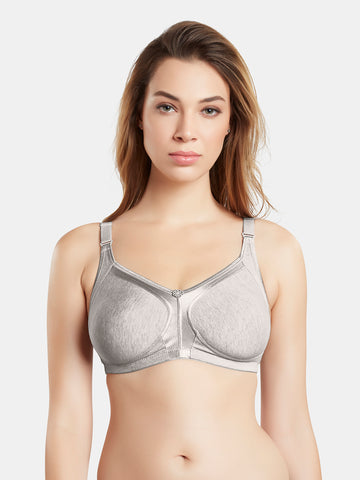 Grey / 44 / D