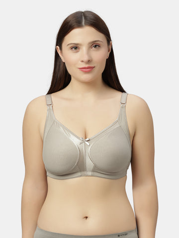 Grey / 44 / D