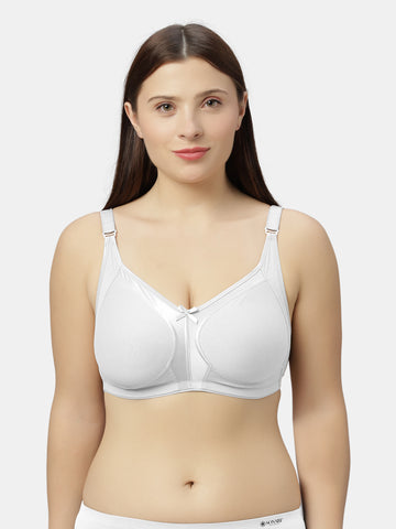 White / 44 / D